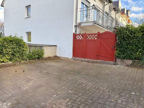 2 PKW-Stellplätze - 