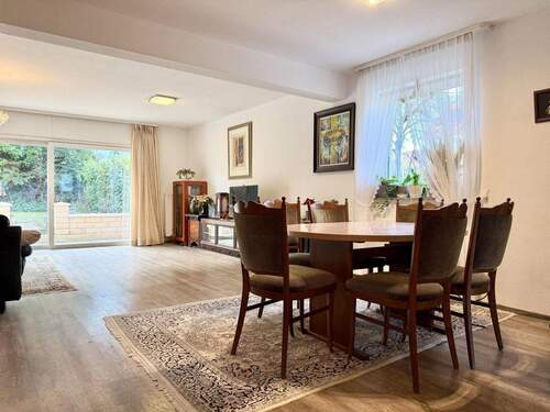 Wohn- und Esszimmer - 