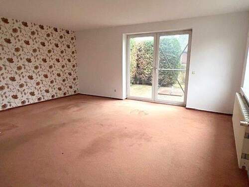 Wohnzimmer - 6 Zimmer Einfamilienhaus zum Kaufen in Rukieten - Göldenitz