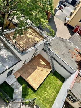 Dachterrasse und Terrasse - 2 Zimmer Terrassenwohnung zum Kaufen in Nürnberg
