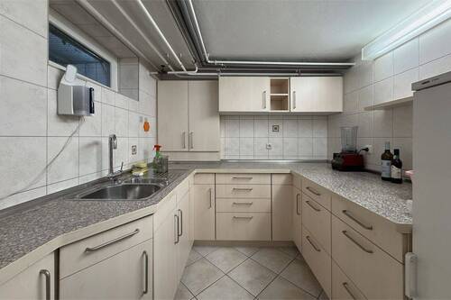 Weitere Küche im Keller - 