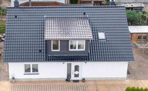 Hausansicht - 5 Zimmer Einfamilienhaus zum Kaufen in Jena