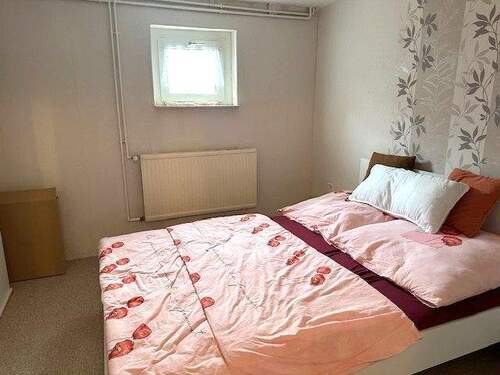 Schlafzimmer Keller - 