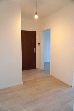 Diele - 2 Zimmer Etagenwohnung in Leverkusen