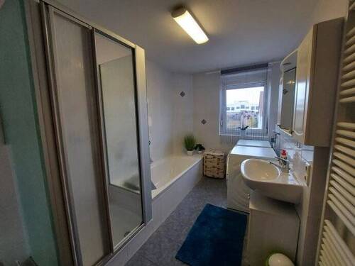 Wanne und separate Dusch - 