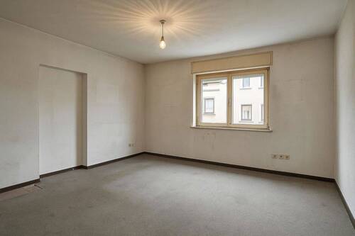 Referenz Zimmer - 5 Zimmer Einfamilienhaus zum Kaufen in Frankfurt am Main