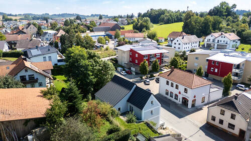 Weitblick - 8 Zimmer Mehrfamilienhaus, Wohnhaus in Velden