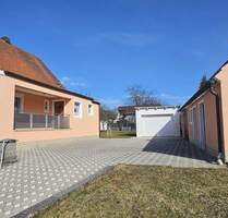 Platz für die ganze Familie - gepflegtes Einfamilienhaus mit sehr großem Grundstück und Nebengebäude - Kümmersbruck Haselmühl