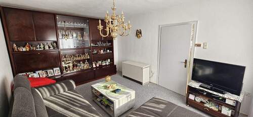 Wohnzimmer - 5 Zimmer Einfamilienhaus in Kümmersbruck