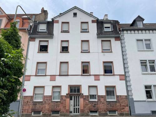 Bild 1 - Investitionsperle in Frankfurt-Fechenheim: Vollvermietetes Mehrfamilienhaus mit 8 Einheiten