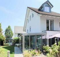Sonniges Zuhause mit Garten, beheiztem Wintergarten und Garage - München Allach-Untermenzing