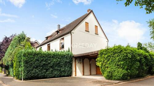 Außenansicht 4 - Großzügige 4-Zimmer-Etagenwohnung mit Potenzial - 102 m² Wohnfläche in ruhiger Lage