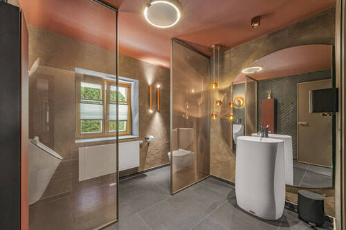 Badezimmer - 7 Zimmer Einfamilienhaus in Velden