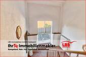 Treppenaufgang mit Balkon - 