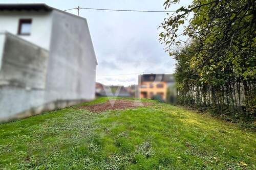 Ansicht zur Straße - Grundstück zum Kaufen in Schwalbach / Hülzweiler