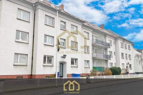 Bild 1 - NEUER PREIS !! Delmenhorst: TOP Mehrfamilienhaus mit 23 Wohneinheiten und 40 Stellplätzen.