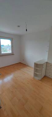 Schlafzimmer - 2 Zimmer Etagenwohnung in München