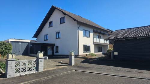 Straßenansicht - Einfamilienhaus mit 245,00 m² in Scheuerfeld zum Kaufen