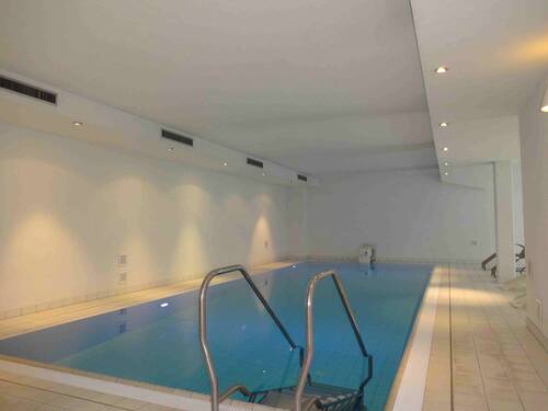Schwimmbad.jpg - 