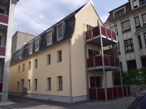 Gebäude Hof - 2 Zimmer Etagenwohnung zur Miete in Cottbus