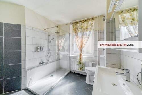 2.jpg - Mehrfamilienhaus, Wohnhaus mit 150,00 m&sup2; in Berlin zum Kaufen