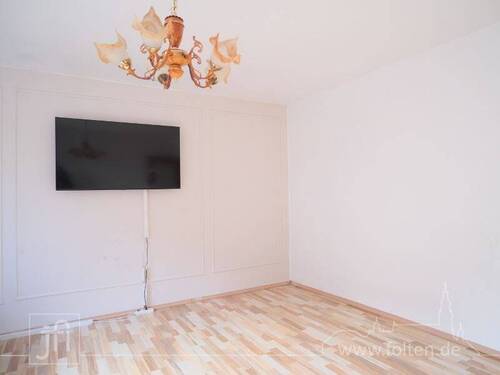 Wohnzimmer - 3 Zimmer Etagenwohnung zur Miete in Leer (Ostfriesland)