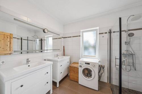 Duschbad im Obergeschoss - 