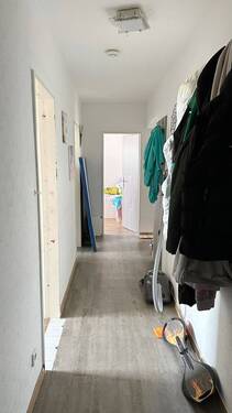 Zentrale Diele - 3 Zimmer Etagenwohnung in Oberhausen