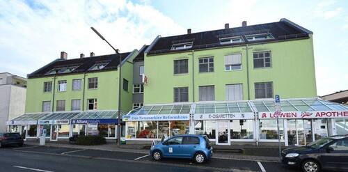 Renommiertes Wohn-& Geschäftshaus - 6 Zimmer Büro zum Kaufen in Neumarkt