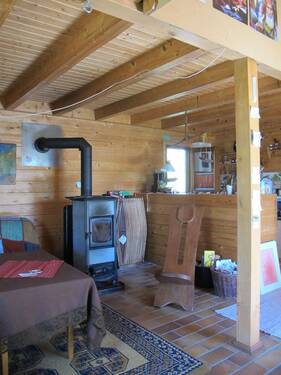 80-eine tolles Haus mit Ofen und Gemütlichkeit.JPG - 