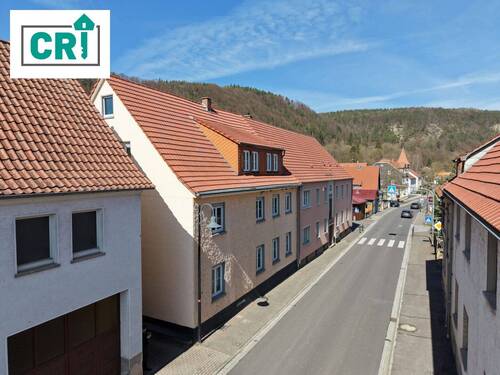 Titelbild - Attraktives 3-Parteienhaus in Amt Creuzburg - vielseitig nutzbar