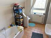 OG: Vollbad mit Dusche - 
