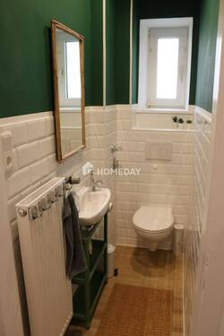 Toilette (2) - 5 Zimmer Etagenwohnung zum Kaufen in Nürnberg