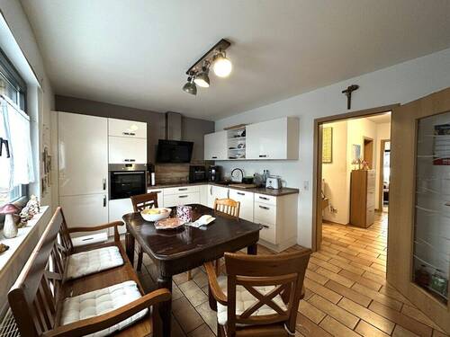 Die großzügige Küche ... - 