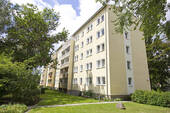 Rückansicht - Schöne 2-Zimmerwohnung mit Balkon und Dusche.