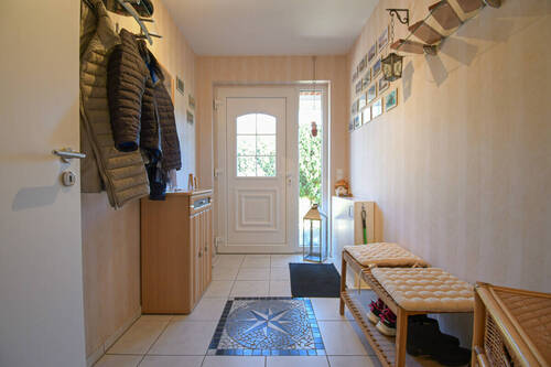 Eingangsbereich - 4 Zimmer Einfamilienhaus zum Kaufen in Wiesmoor