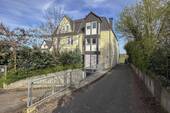 Hausansicht - Bezugsfreie 1-Zimmer-Wohnung mit Stellplatz in begehrter Lage von Bonn-Ippendorf