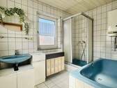 Tageslichtbad im Obergeschoss - 
