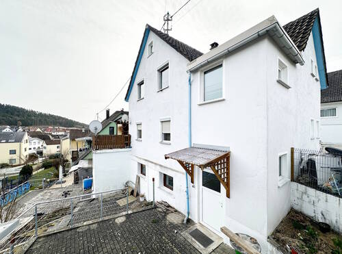 Gebäudeansicht Nord-Ost - 6 Zimmer Mehrfamilienhaus, Wohnhaus in Rottweil