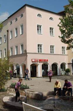 Gebäudeansicht - *****TOPLAGE: Dachgeschosswohnung inmitten der Fußgängerzone*****