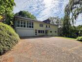 Zufahrt - Mehrfamilienhaus, Wohnhaus mit 530,00 m&sup2; in Winzer zum Kaufen