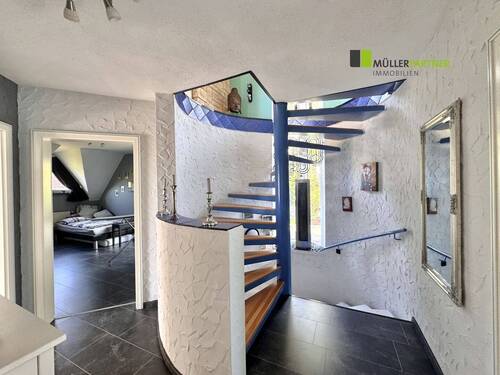 Flur/ Treppenhaus OG - 