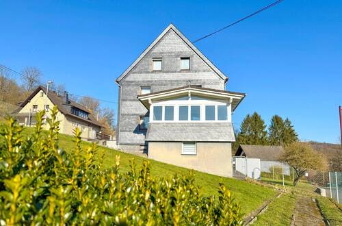 Seitenansicht - Einfamilienhaus mit 149,00 m² in Limbach zum Kaufen