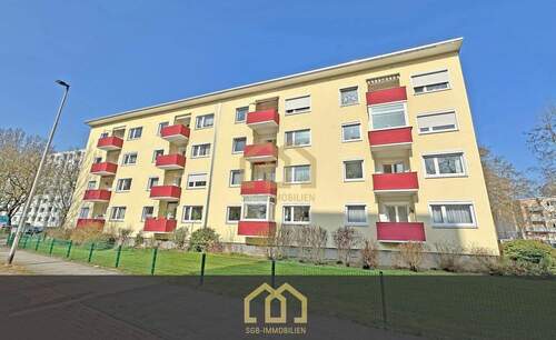 Bild 1 - Neustadt: Lichtdurchflutete 3-Zimmer-Eckwohnung mit Sonnenbalkon, Tageslichtbad & Zusatzräumen