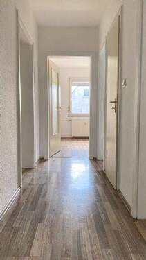 Flur - 3 Zimmer Etagenwohnung zur Miete in Plettenberg
