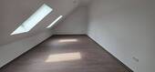 Arbeits- oder Kinderzimmer - 