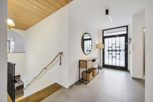 Visualisierung Entreé - 6 Zimmer Einfamilienhaus zum Kaufen in Düsseldorf