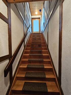 Treppe zum 1 OG - 