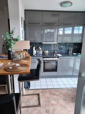 moderne Einbauküche - Etagenwohnung mit 46,00 m&sup2; in Kiel zur Miete