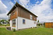 Seitenansicht - 4 Zimmer Einfamilienhaus in Wiernsheim
